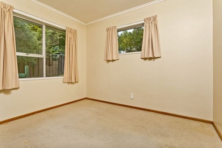 Photo of property in 14 Shanaway Rise, Hillcrest, Auckland, 0627