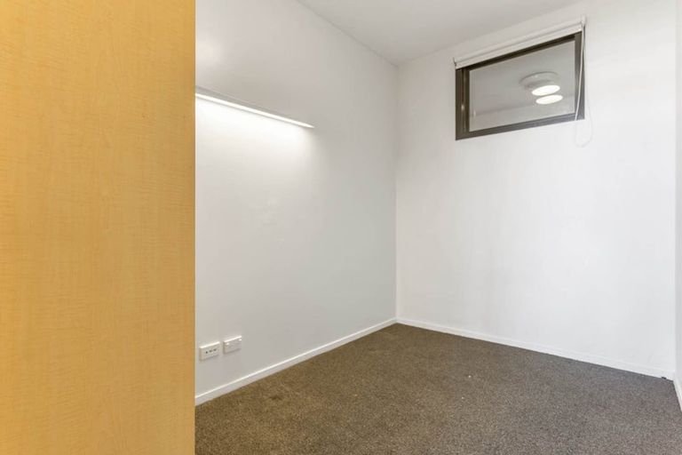 Photo of property in Twin Towers, 811/17 Putney Way, Manukau, Auckland, 2104