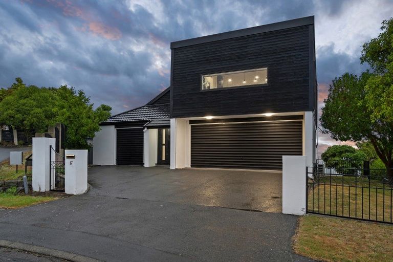 Photo of property in 17 Brigid Place, Mount Pleasant, Christchurch, 8081