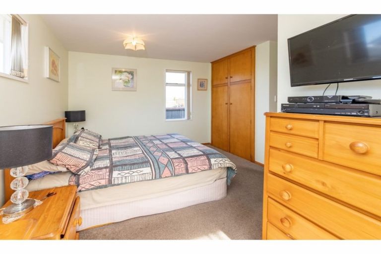 Photo of property in 174 Bower Avenue, New Brighton, Christchurch, 8083