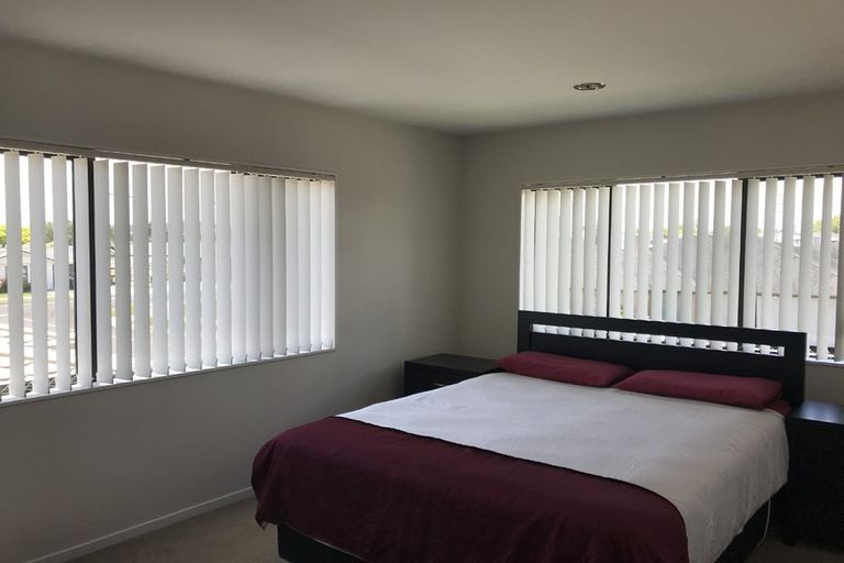 Photo of property in 16 Dalray Avenue, Takanini, 2112