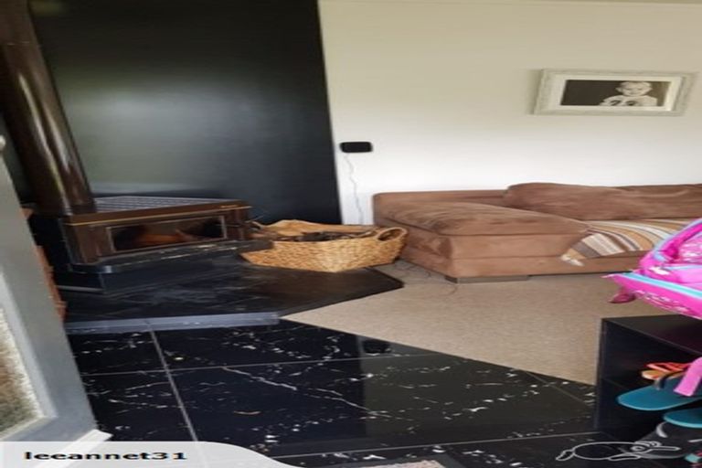 Photo of property in 15 Tallington Crescent, Torbay, Auckland, 0630