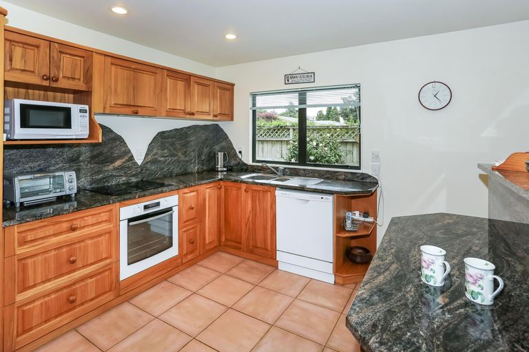 Photo of property in 7a Mcevoy Avenue, Tuakau, 2121