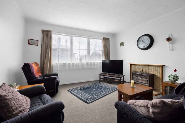 Photo of property in 253 Princes Street, Hawera, 4610