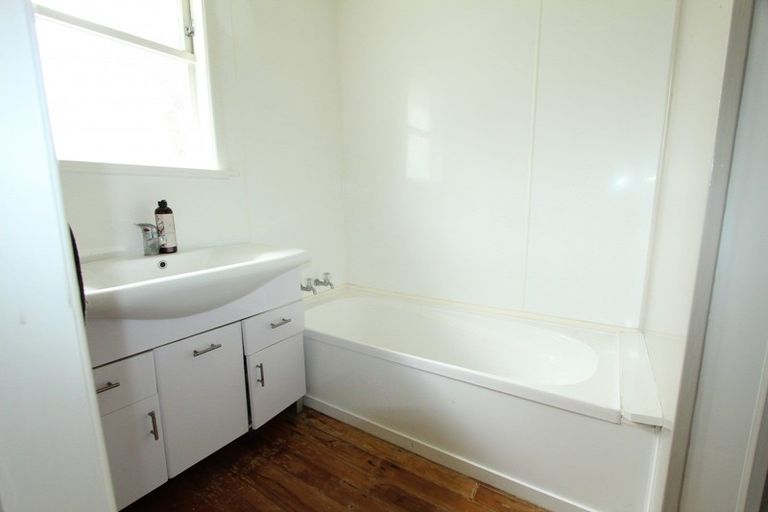 Photo of property in 55 Pohutukawa Drive, Tokoroa, 3420