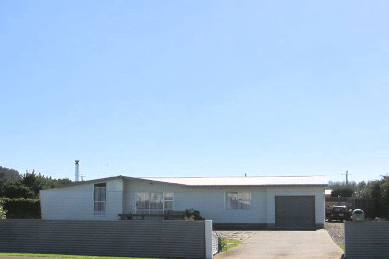 Photo of property in 43 Seabury Avenue, Foxton Beach, Foxton, 4815