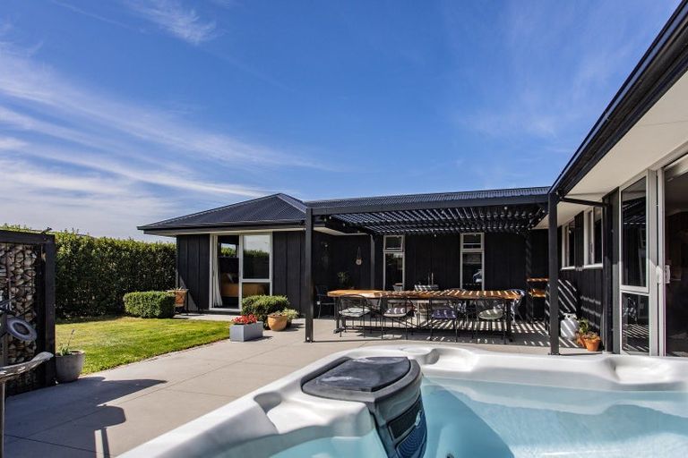 Photo of property in 3 Denton Street, Amberley, 7410