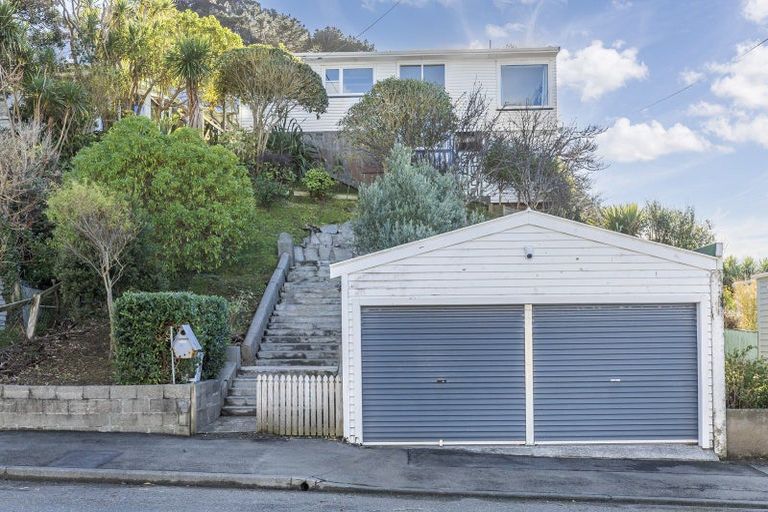 Photo of property in 14 Ribble Street, Island Bay, Wellington, 6023