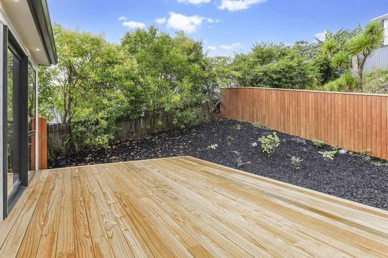 Photo of property in 5 Springhill Lane, Sunnyvale, Auckland, 0612