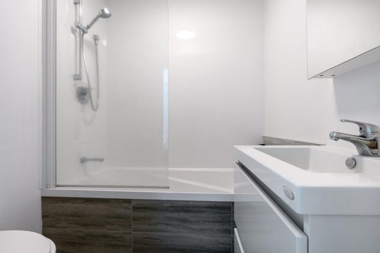Photo of property in Amuri Park Apartments, 18/280 Bealey Avenue, Christchurch Central, Christchurch, 8013
