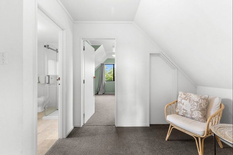 Photo of property in 34 Roberts Line, Kelvin Grove, Palmerston North, 4414