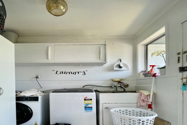 Photo of property in 365 Bucklands Beach Road, Bucklands Beach, Auckland, 2012