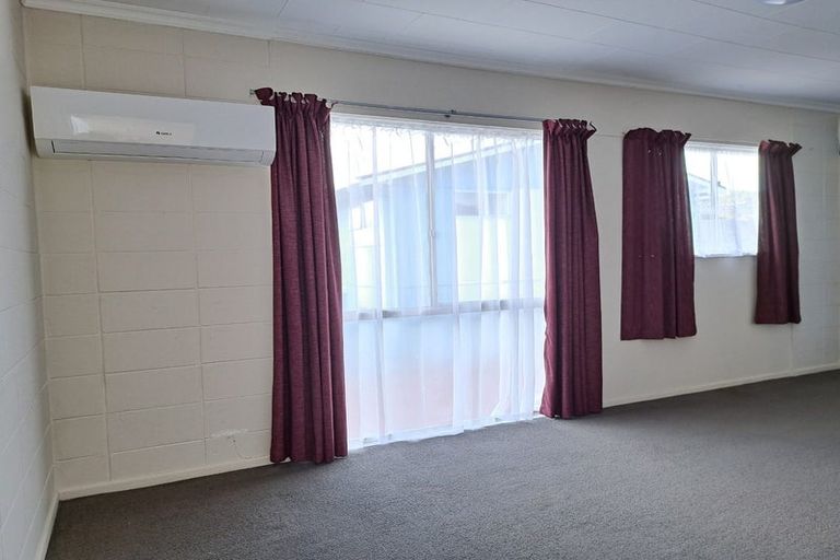 Photo of property in 102 Martin Street, Wallaceville, Upper Hutt, 5018