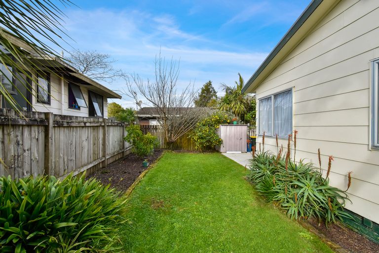Photo of property in 1/222 Dominion Road, Red Hill, Papakura, 2110
