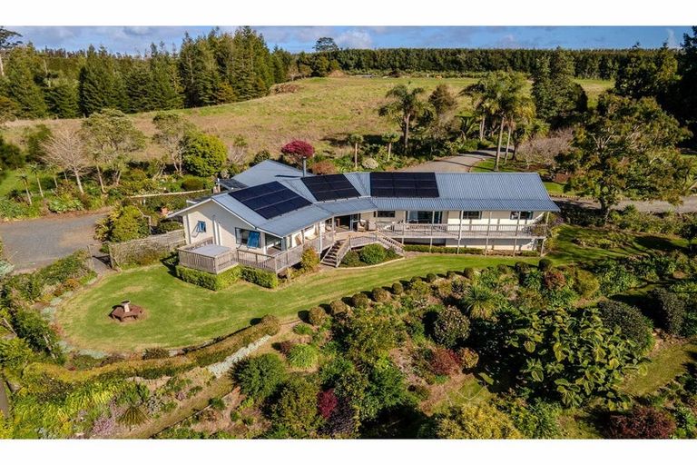 Photo of property in 537 Kerikeri Road, Kerikeri, 0293