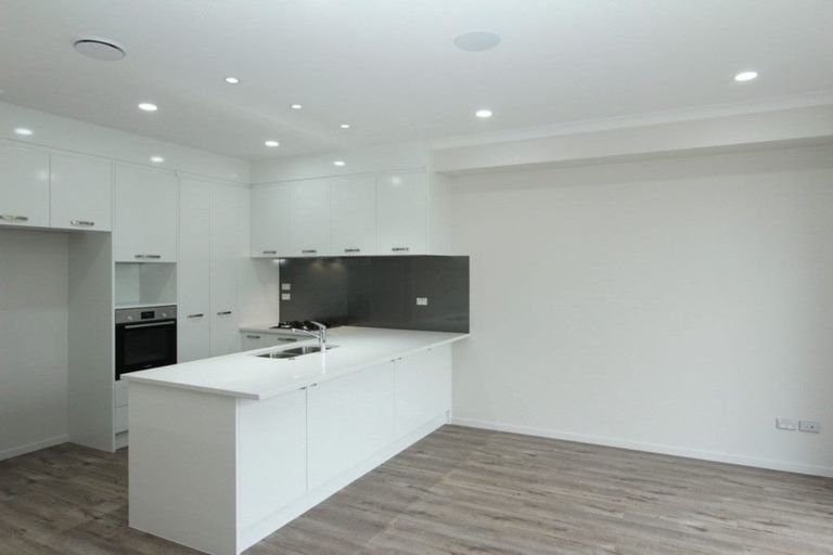 Photo of property in 7 Karokaro Road, Takanini, 2112