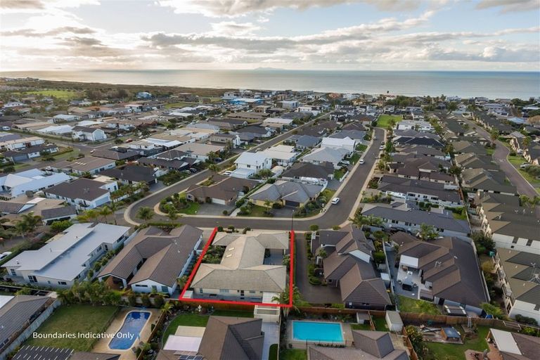 Photo of property in 39 Oceania Sands Way, Papamoa Beach, Papamoa, 3118