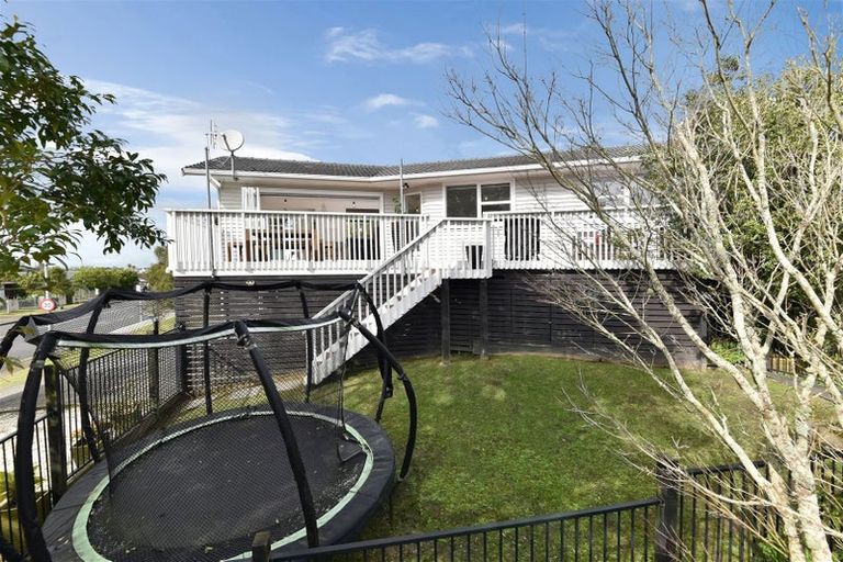 Photo of property in 1/70 Juniper Road, Sunnynook, Auckland, 0620