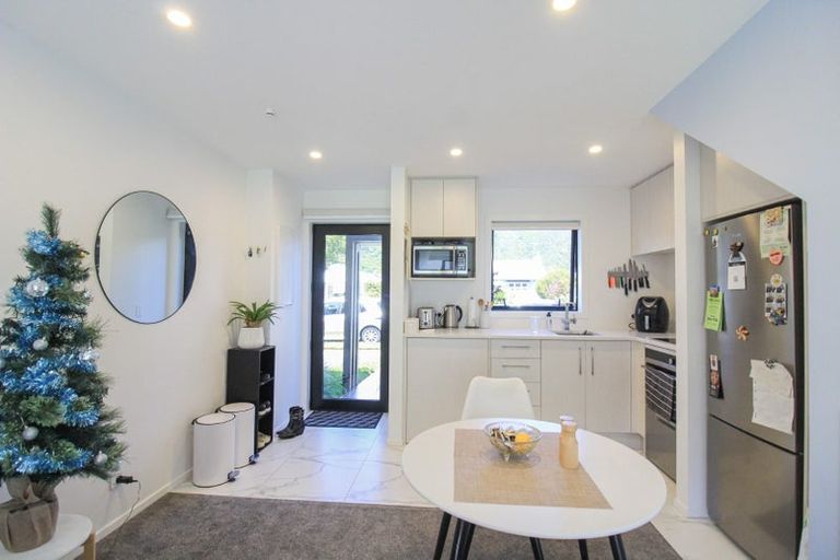 Photo of property in 3/99 Waiwhetu Road, Waterloo, Lower Hutt, 5011