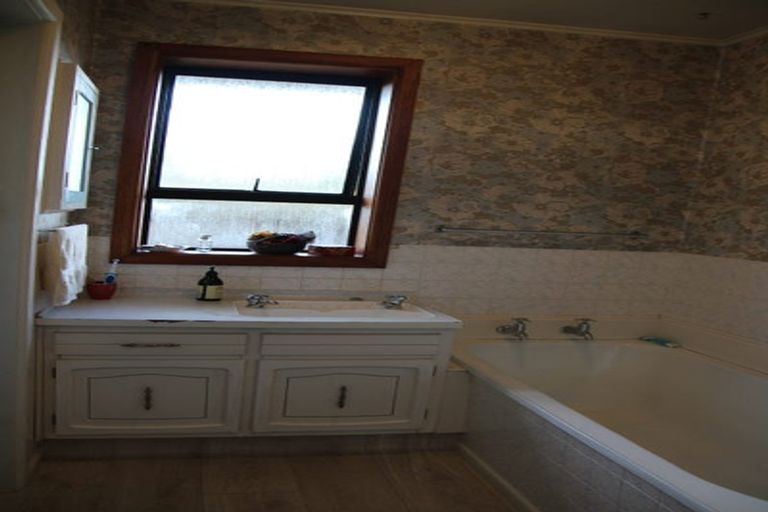 Photo of property in 36 Stanbury Avenue, Somerfield, Christchurch, 8024