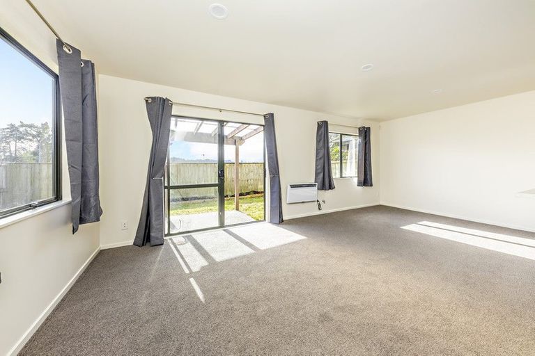 Photo of property in 1/3 Orwell Road, Greenhithe, Auckland, 0632