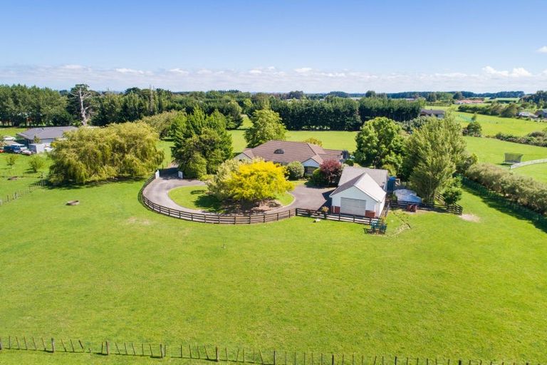 Photo of property in 384 Stoney Creek Road, Kelvin Grove, Palmerston North, 4470