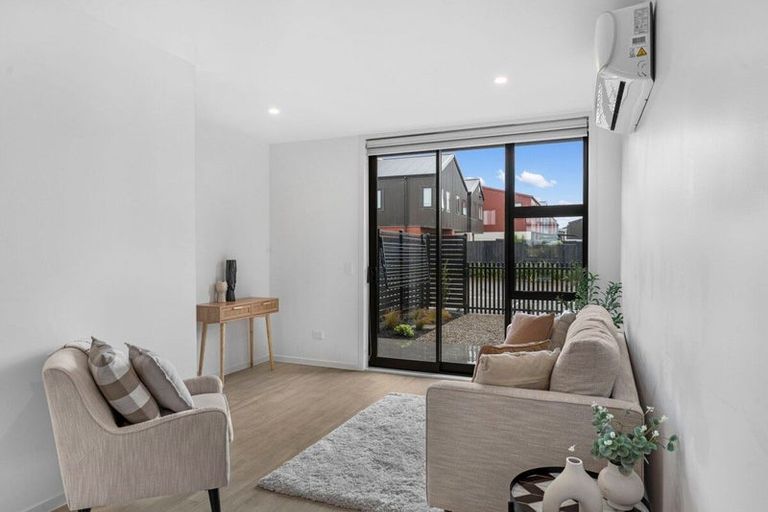 Photo of property in 27 Raukohekohe Road, Wiri, Auckland, 2104