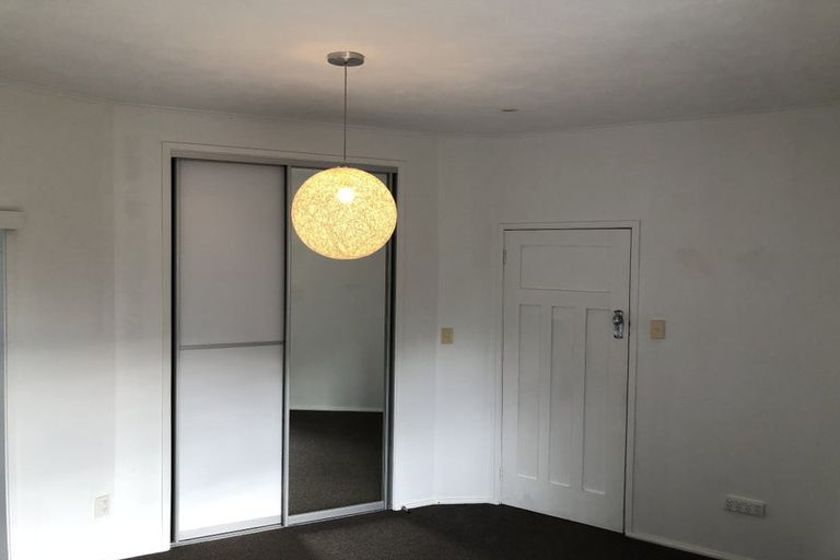 Photo of property in 144 Glengarry Road, Glen Eden, Auckland, 0602