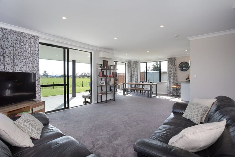 Photo of property in 6 George Street, Bulls, 4818