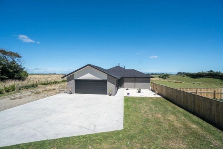 Photo of property in 272 Austin Road, Normanby, Hawera, 4673