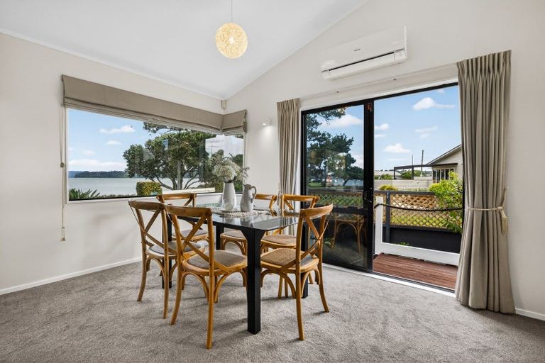 Photo of property in 32b Kiwi Esplanade, Mangere Bridge, Auckland, 2022
