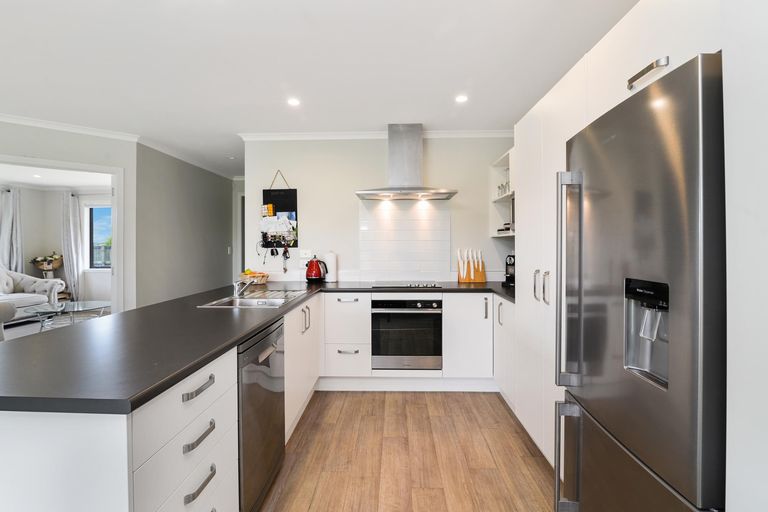 Photo of property in 14 Twain Crescent, Owhata, Rotorua, 3010