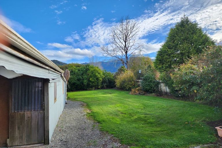 Photo of property in 24 Brodie Street, Blackball, 7804