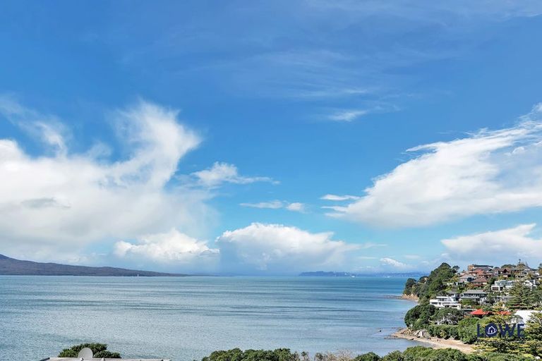 Photo of property in 1a Bournemouth Terrace, Murrays Bay, Auckland, 0630