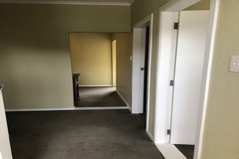 Photo of property in 357 Main Road, Tawa, Wellington, 5028