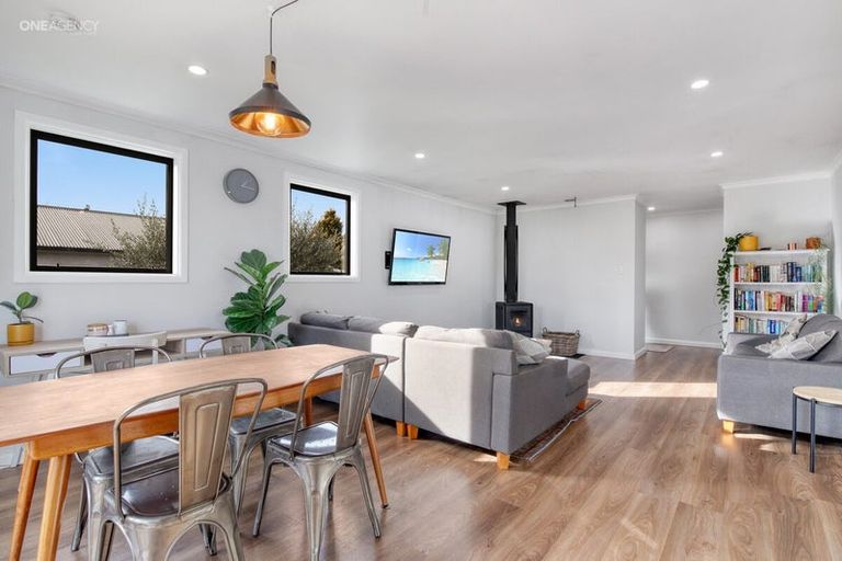 Photo of property in 96 Main North Road, Woodend, 7610