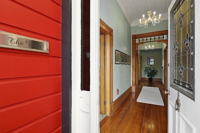Photo of property in 62 Gover Street, New Plymouth, 4310