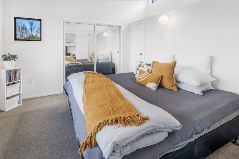 Photo of property in 2/172 Clovelly Road, Bucklands Beach, Auckland, 2012