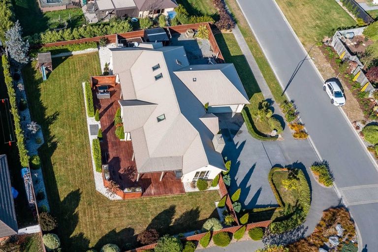 Photo of property in 32 Wilfield Drive, West Melton, 7618