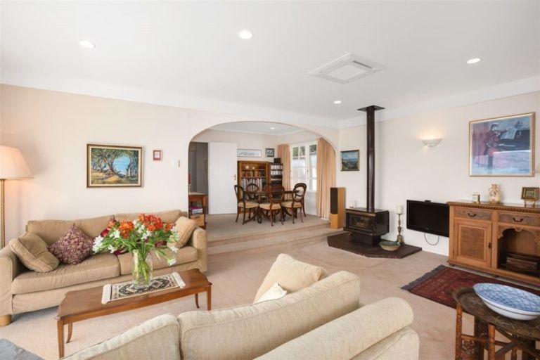 Photo of property in 5a Kahu Road, Paremata, Porirua, 5024