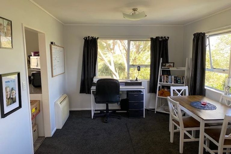 Photo of property in 20 Almora View, Ascot Park, Porirua, 5024