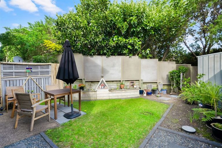 Photo of property in 16 Trimaran Drive, Gulf Harbour, Whangaparaoa, 0930