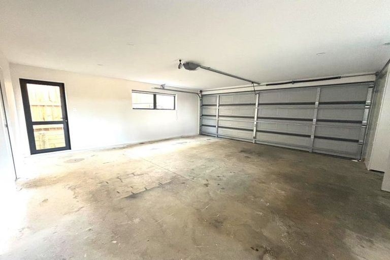 Photo of property in 15 Correa Court, Goodwood Heights, Auckland, 2105