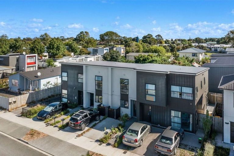 Photo of property in 21a Ventura Street, Mangere, Auckland, 2022