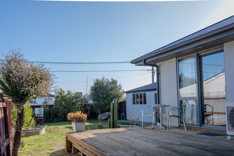 Photo of property in 32 Vancouver Crescent, Wainoni, Christchurch, 8061