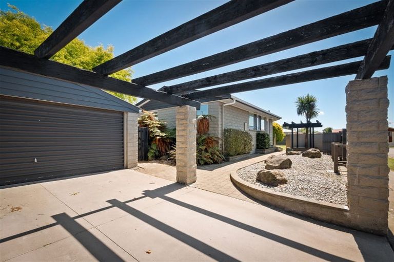 Photo of property in 26 Cardinal Drive, Hillmorton, Christchurch, 8025