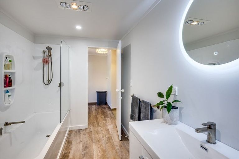 Photo of property in 6 Little Burke Street, Hospital Hill, Napier, 4110