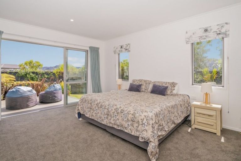 Photo of property in 20 Roseberry Place, Whitianga, 3510