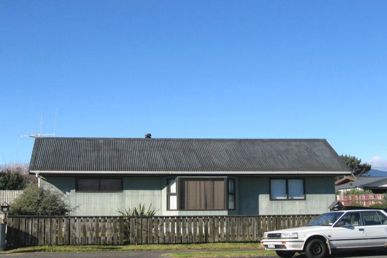 Photo of property in 11 Hewson Crescent, Otaki Beach, Otaki, 5512