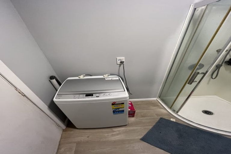 Photo of property in 2/18 Thurleigh Grove, Karori, Wellington, 6012